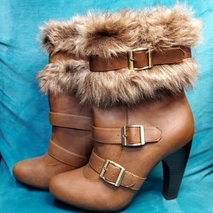 Brown Boots with fur